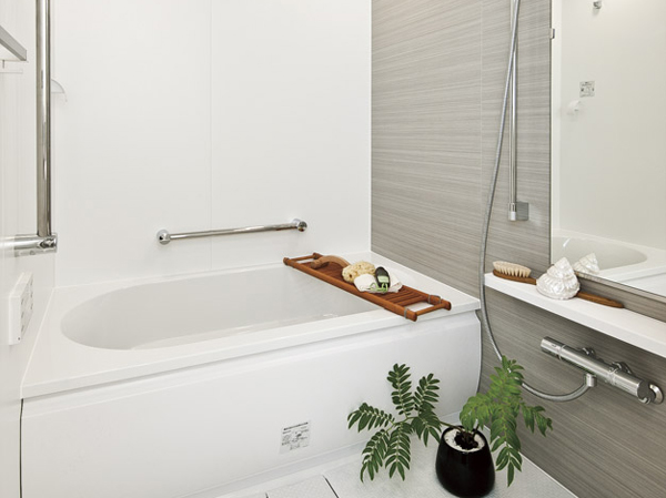 Bathing-wash room.  [Bathroom] Stretched out hands and feet, Soak in hot water leisurely. While noisily play with children, Enjoy your bath. Bathroom vigilant in comfort to every corner.