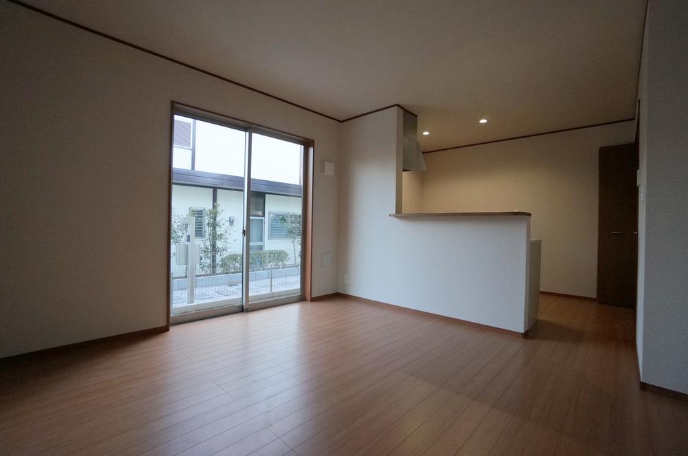 Same specifications photos (living). Example of construction