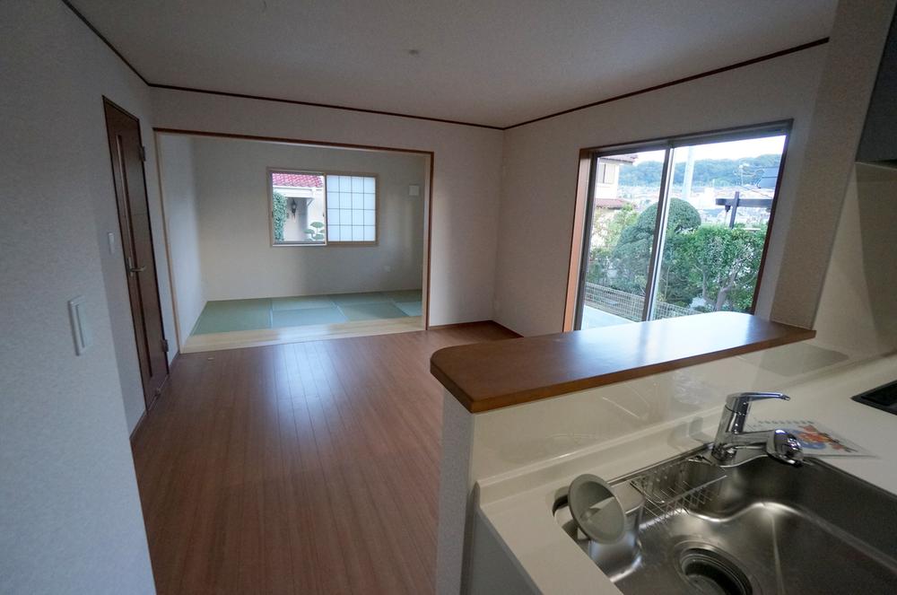 Same specifications photos (living). Example of construction