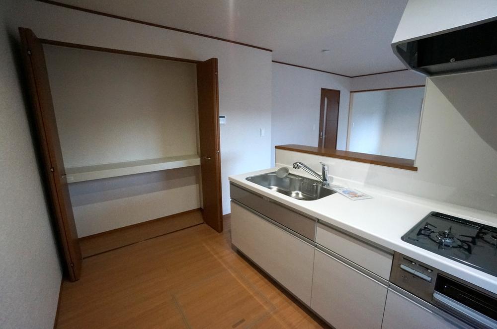 Same specifications photo (kitchen). Example of construction