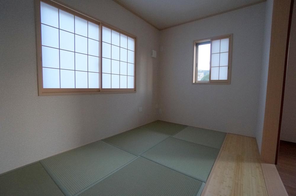 Same specifications photos (Other introspection). Example of construction