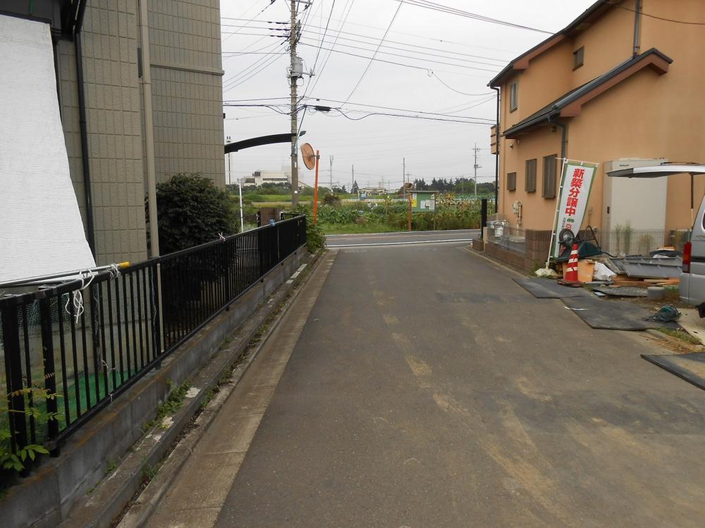 Local photos, including front road. Local (September 2013) Shooting