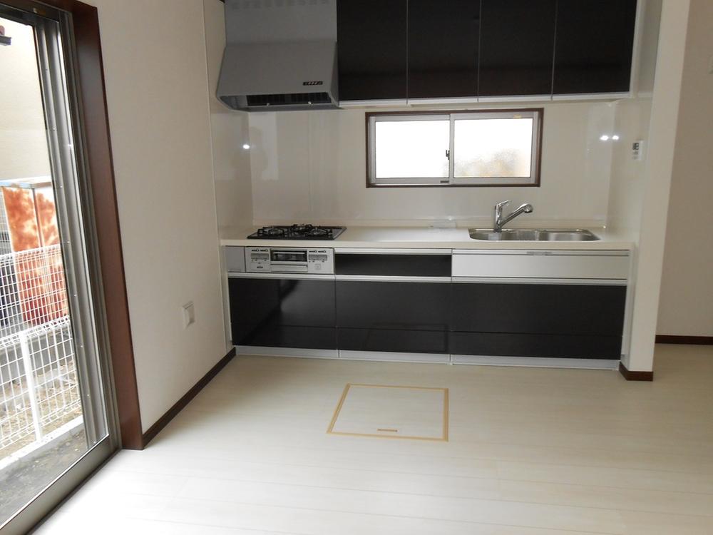 Kitchen. Local (12 May 2013) Shooting 4 Building