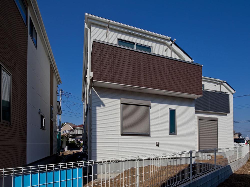 Non-living room. Local (11 May 2013) Shooting