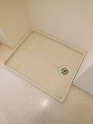 Other. ☆ Indoor Laundry Storage ☆