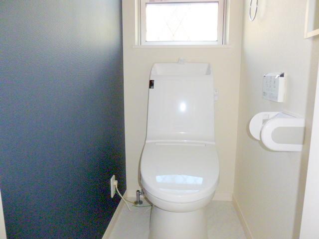 Toilet. 6 Building