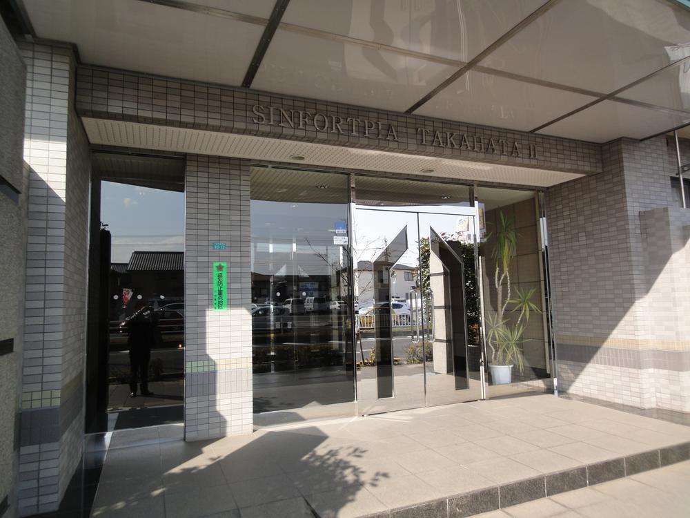 Entrance. Common areas