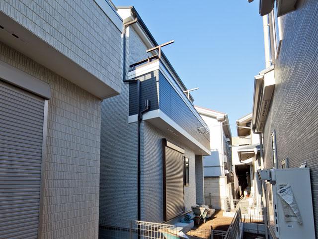 Local appearance photo. Local (11 May 2013) Shooting