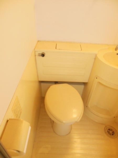 Toilet. Washlet Let's stop in the shower