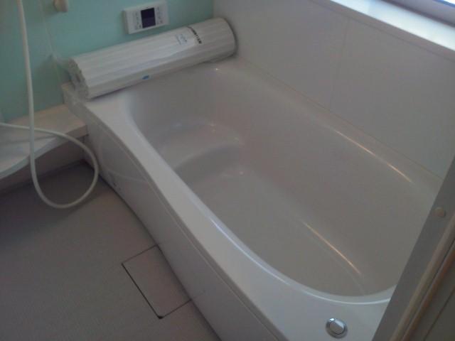 Bathroom. Hitotsubo type