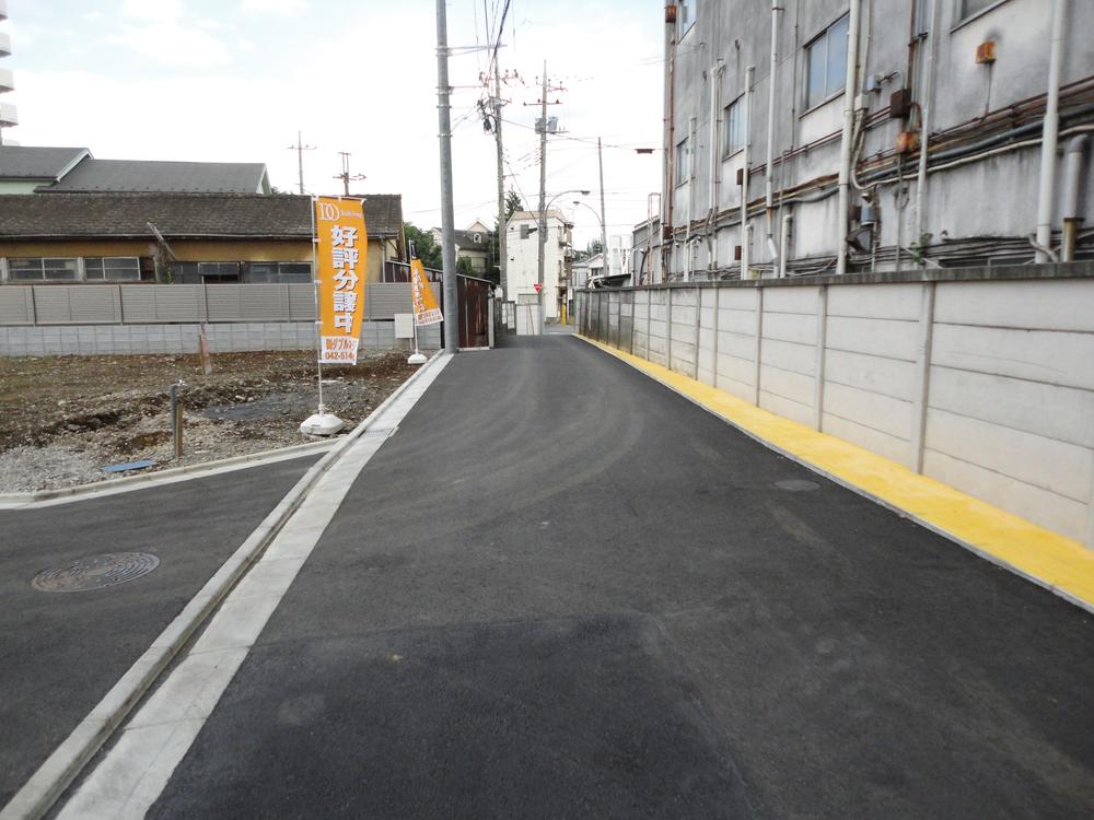 Local photos, including front road. Local (09 May 2013) Shooting