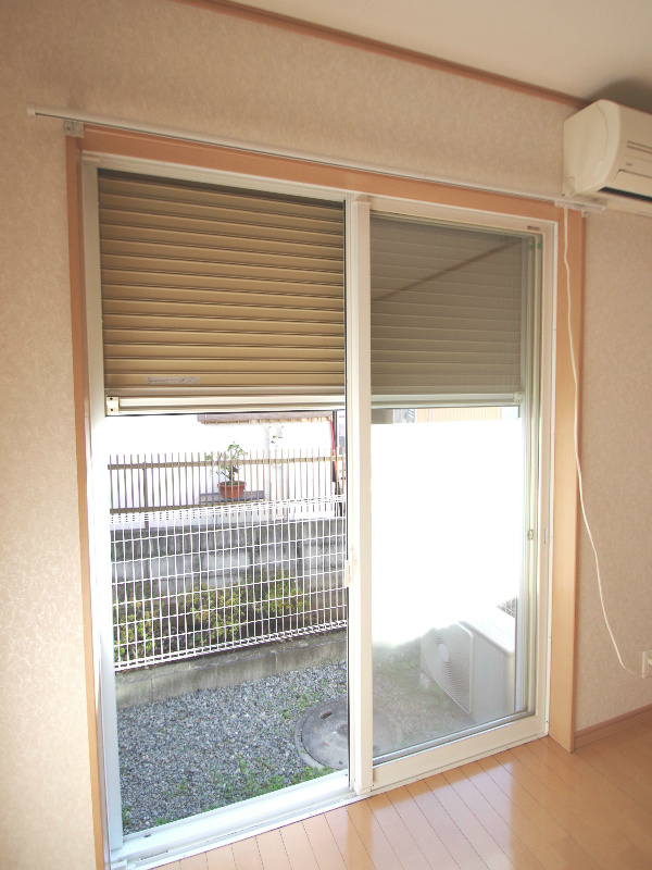 Other Equipment. With security shutters!