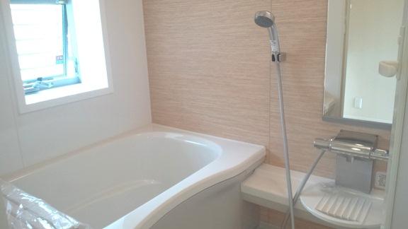 Bathroom. Local (07 May 2013) Shooting