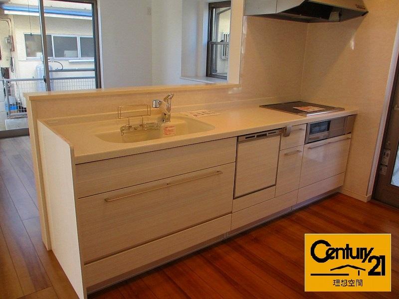 Building plan example (Perth ・ Introspection). Kitchen: dishwasher standard specification! !