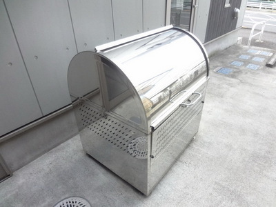 Other common areas.  ☆ On-site waste storage ☆ 