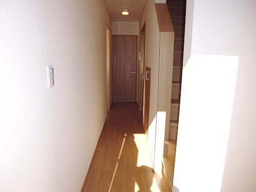 Entrance. Appearance from the front door