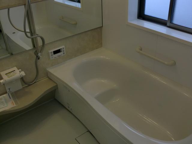 Bathroom. Indoor (12 May 2013) Shooting