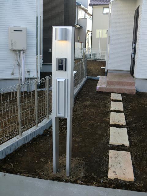 Other. Color monitor intercom & Post