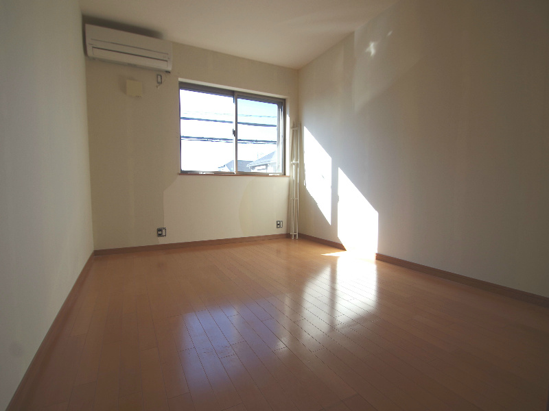 Other room space. Air-conditioned Western-style