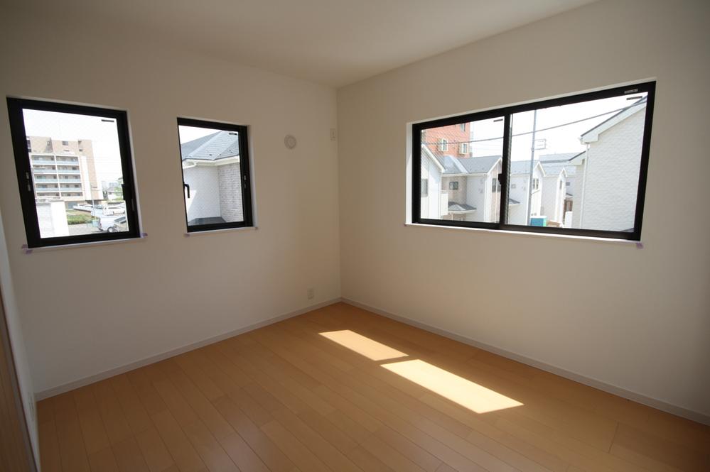 Same specifications photos (Other introspection). Example of construction