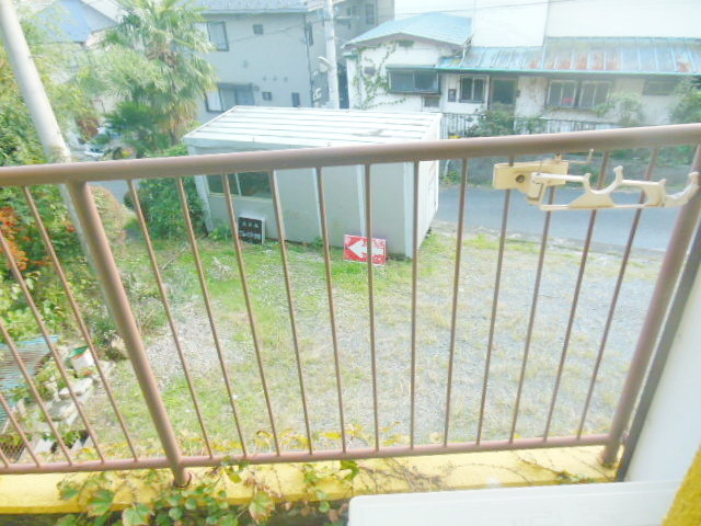 Balcony. Dried over futon