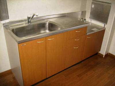 Kitchen. ☆ Bring-your-own type kitchen ☆