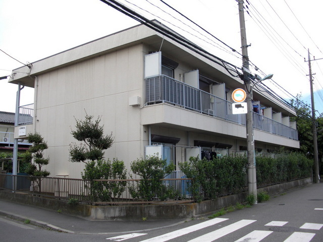 Building appearance. It's nice and sunny for is transmitted