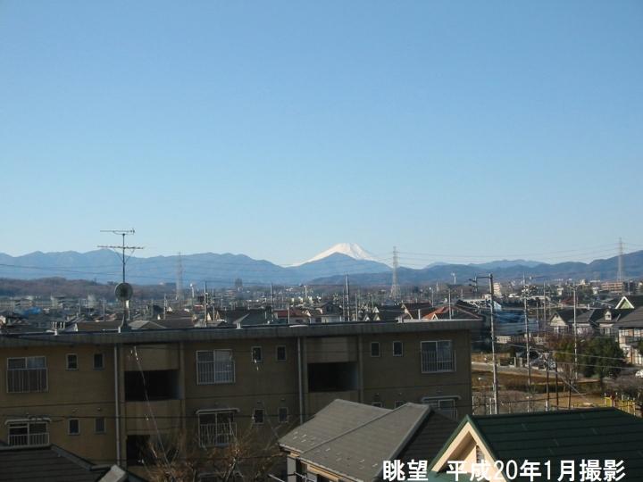 View photos from the dwelling unit. View from the site (August 2013) Shooting