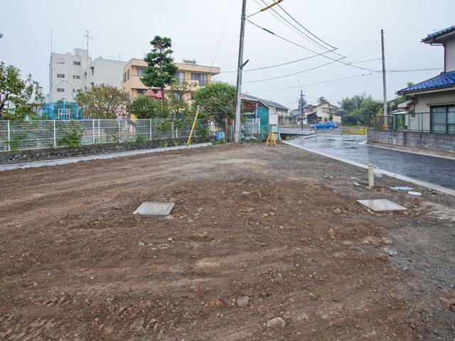 Local appearance photo. Local (10 May 2013) Shooting