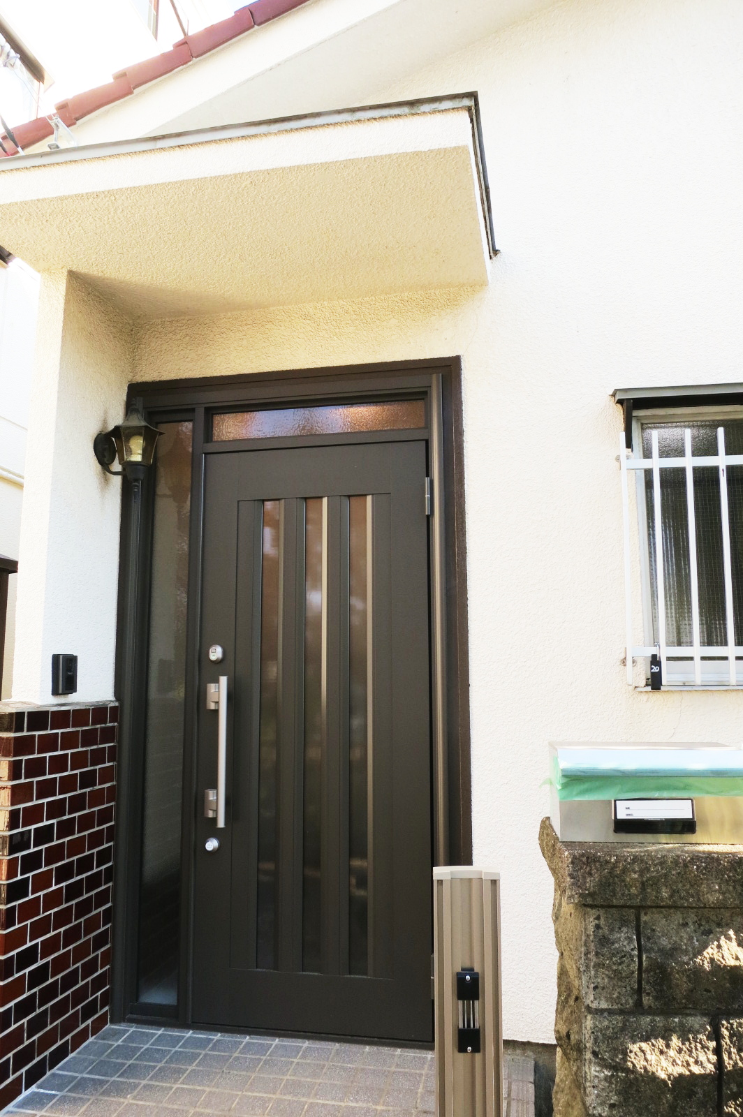 Entrance. Entrance outer periphery