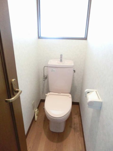 Toilet