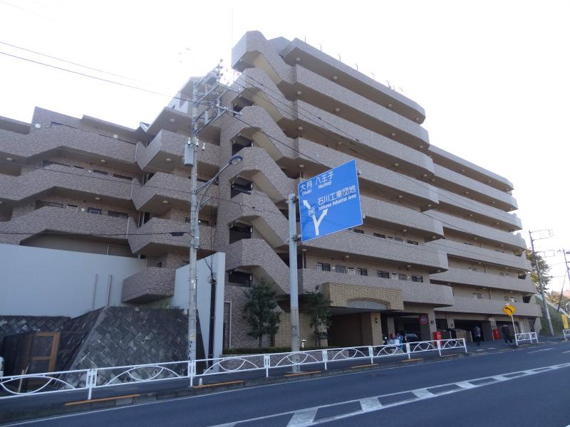 Local appearance photo. It is a mansion to live with pets