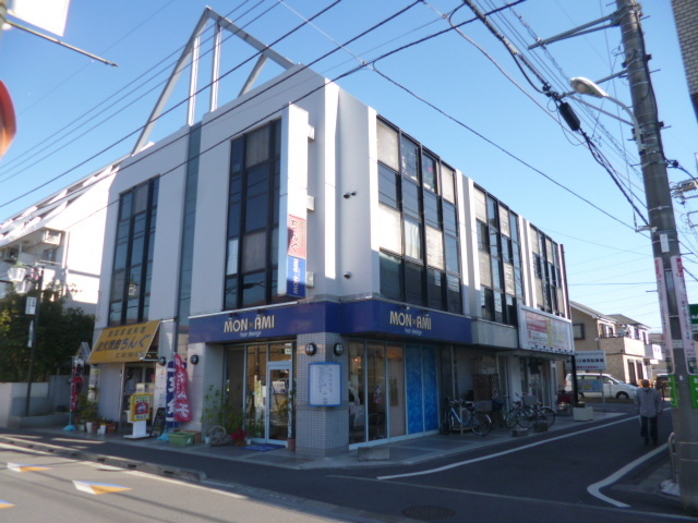 Building appearance. Reinforced concrete apartment