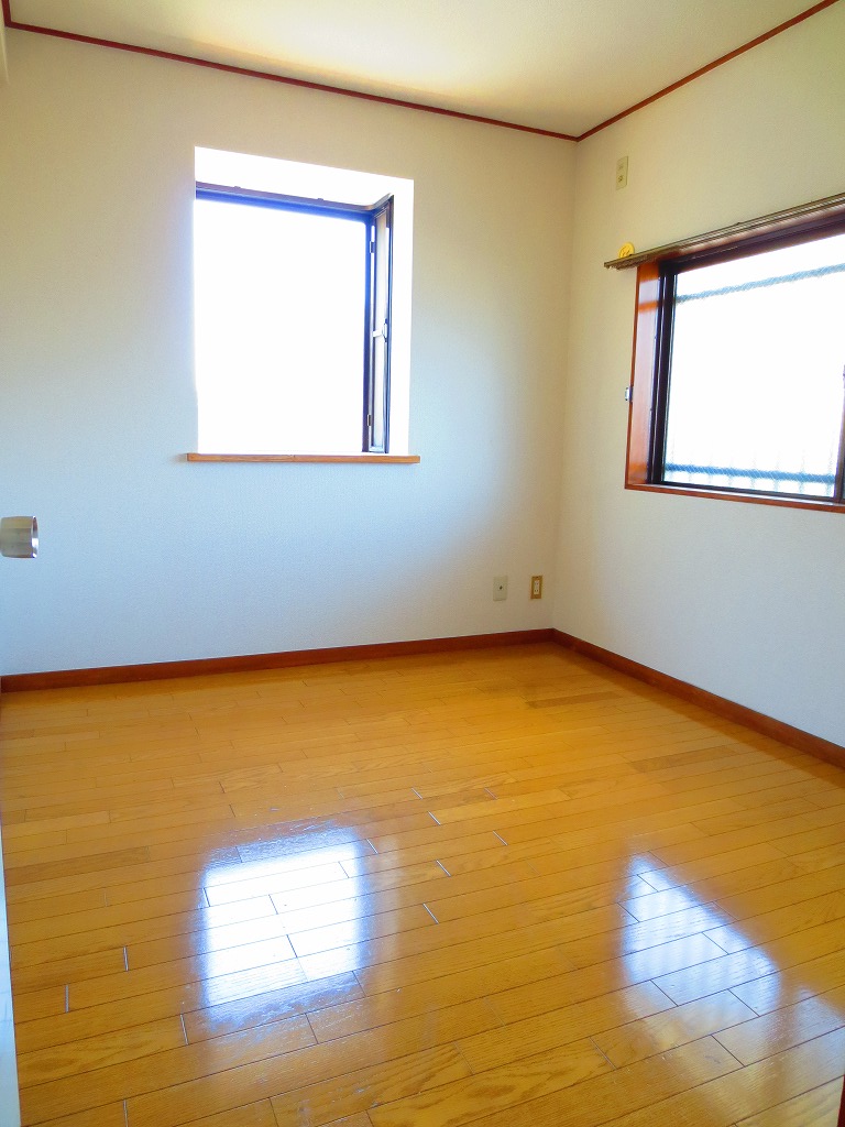 Living and room. The rooms are bright with two-sided lighting