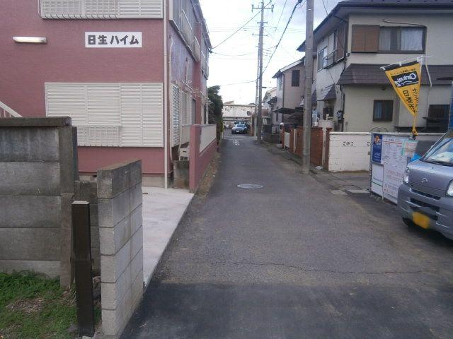 Local photos, including front road. 2013 December 24, shooting