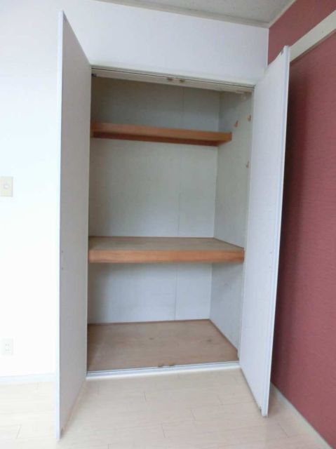 Receipt. There is a middle, Futon can also be stored