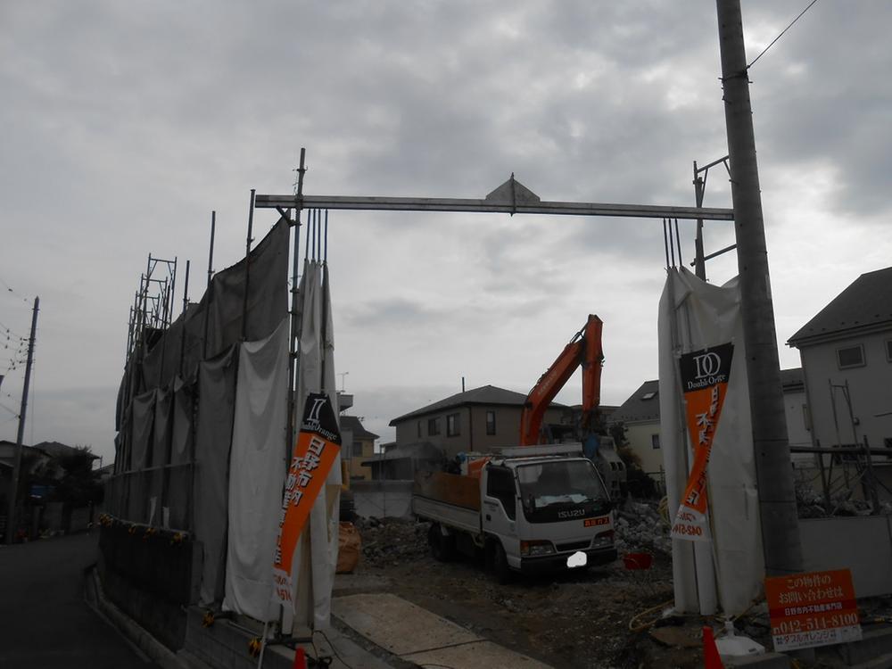 Local appearance photo. Local (12 May 2013) Shooting