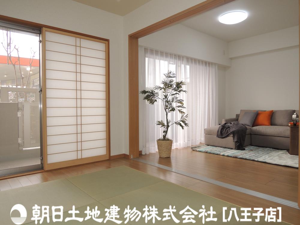 Living. Indoor (12 May 2013) Shooting