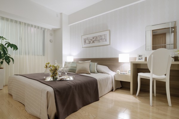 Western-style (1) can put a double bed about 7 tatami can afford