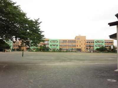 Primary school. 106m to Hino first elementary school (elementary school)