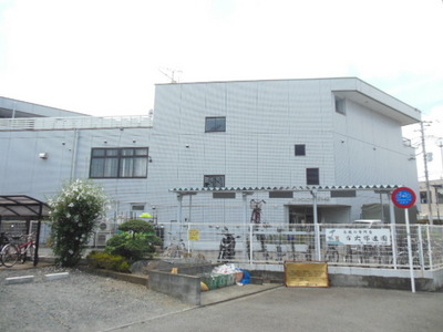 Building appearance. Station and super, Convenience store is near and convenient