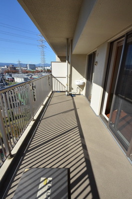 Other Equipment. ☆ Spacious balcony ☆