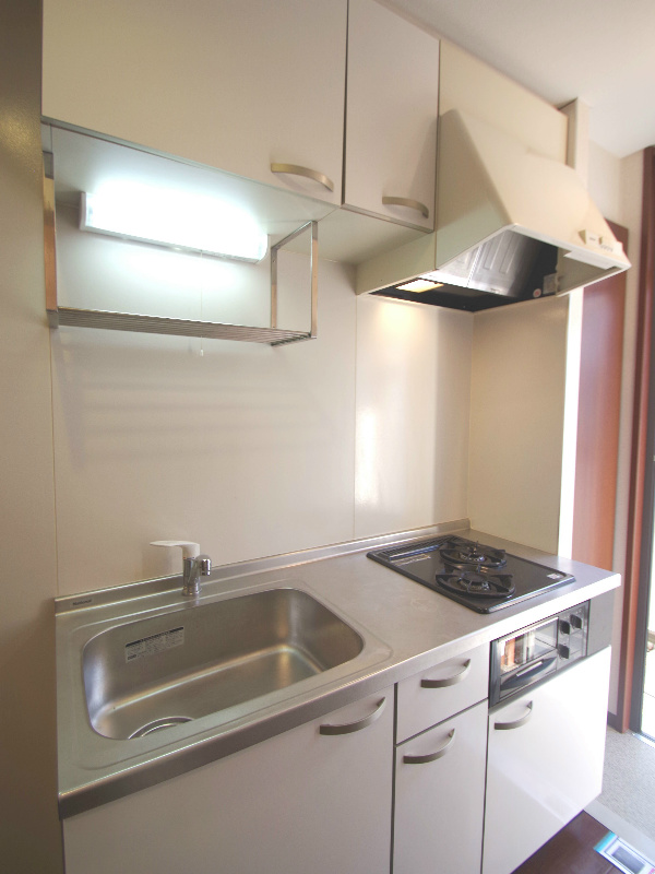 Kitchen. 2-neck system kitchen with grill!