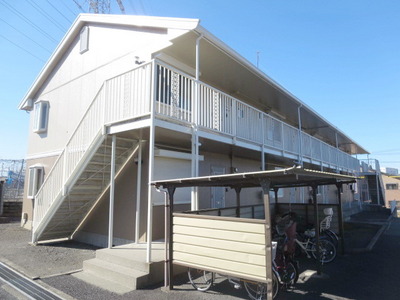 Building appearance. Located in a quiet residential area