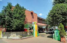 kindergarten ・ Nursery. 1380m until Jimbo nursery to get