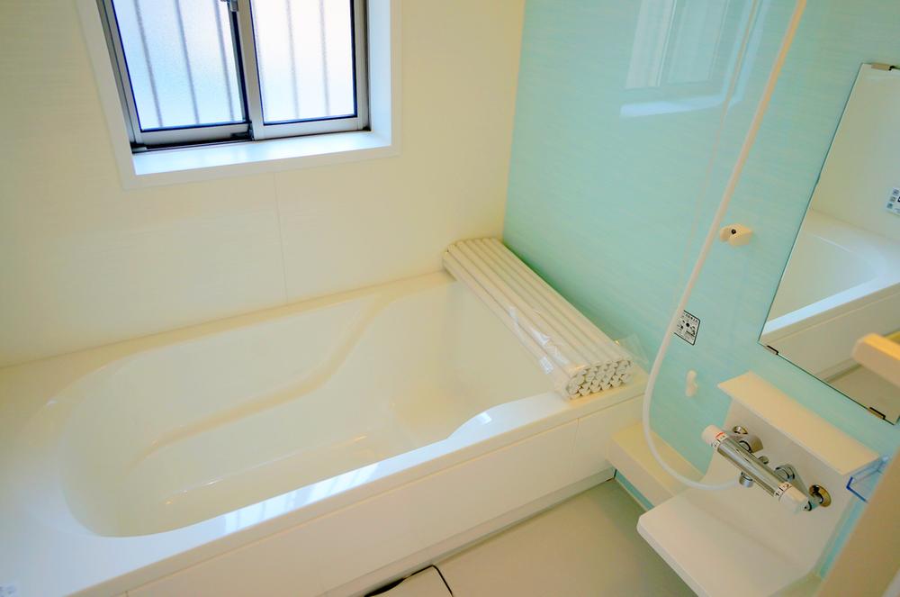 Same specifications photo (bathroom). Same specification bathroom