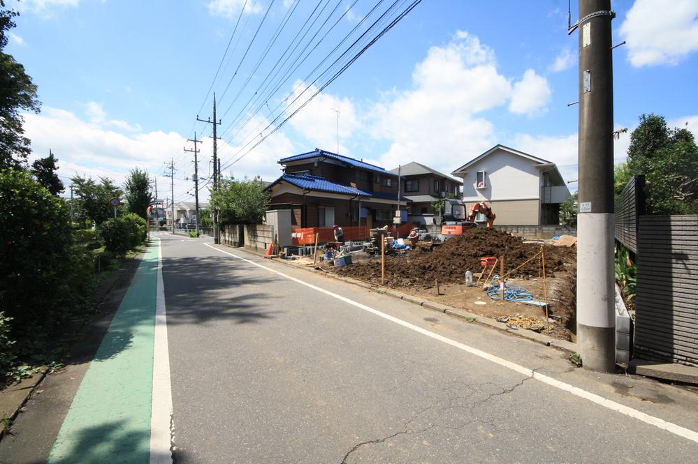 Local photos, including front road. Local Photos