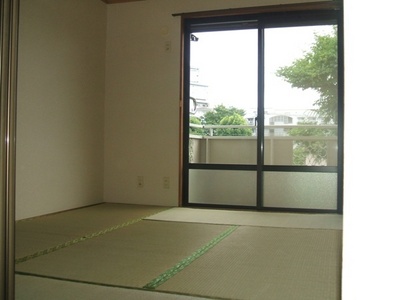 Living and room.  ☆ Japanese-style room 6 tatami ☆