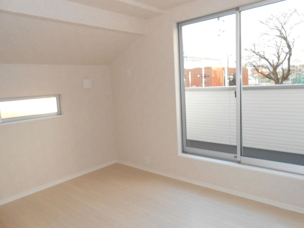 Other introspection. Indoor (12 May 2013) Shooting Western style room