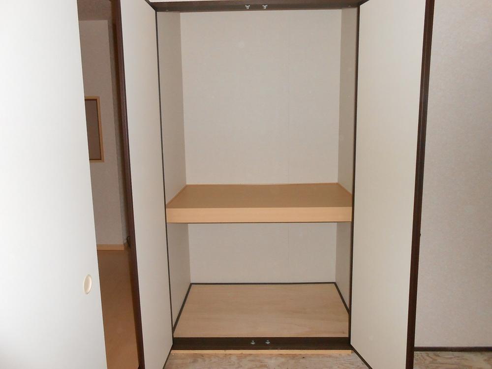 Receipt. Indoor (12 May 2013) shooting closet 1 Building